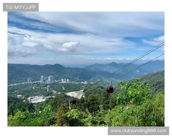 吉隆坡云顶山一日游行程安排:玩转云顶主题公园与缆车体验